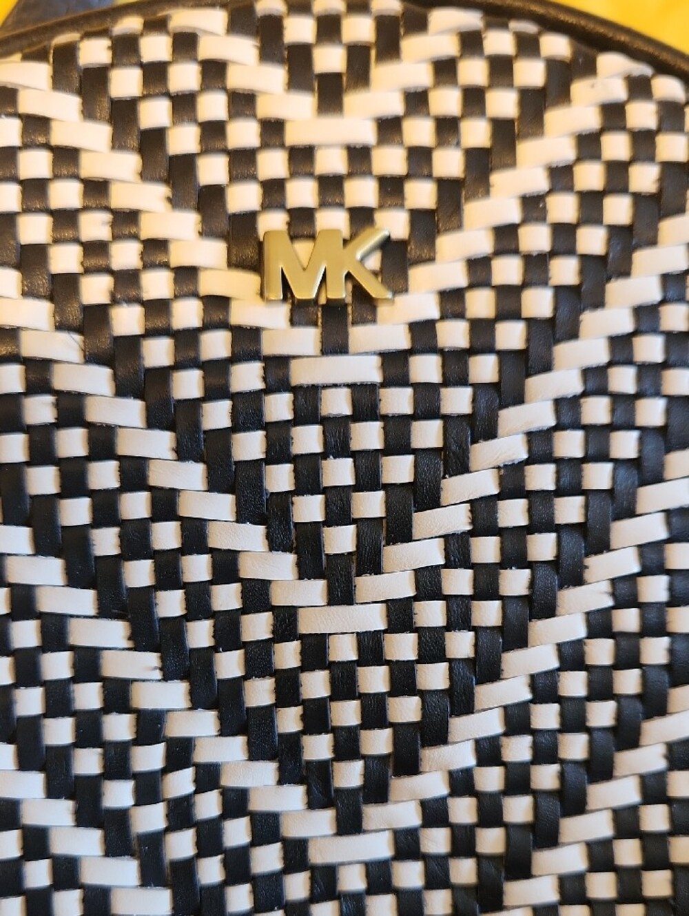 Michael Kors Black and White Chevron Round Crossbody with Tassel - Picture 2 of 8